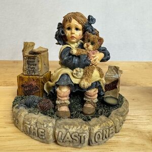 Boyds Collection 1998 Yesterdays’ Child, Girl Sitting on a Bench with her Kitten